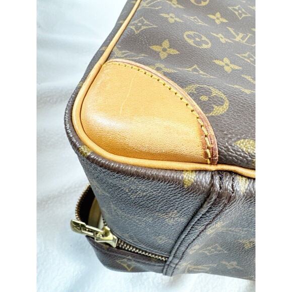 Louis Vuitton Classic Brown Travel Bag - Picture 3 of 16